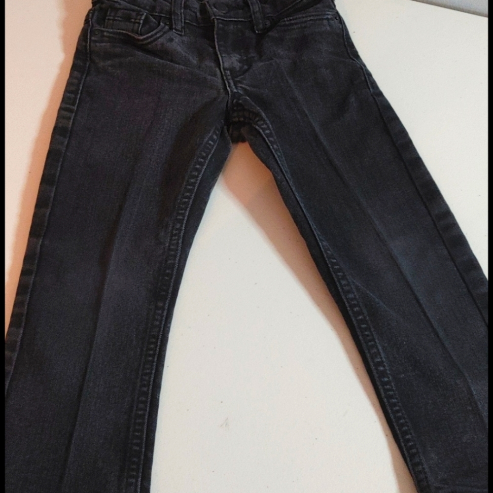 🖤Boys Levi's jeans🖤